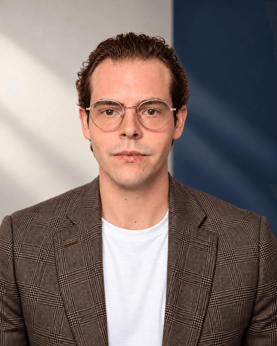 Javier, native Spanish teacher and founder of JaviELEteacher
